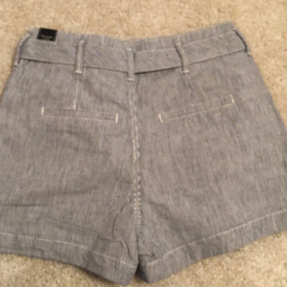 A&F Shorts - Picture 3 of 5